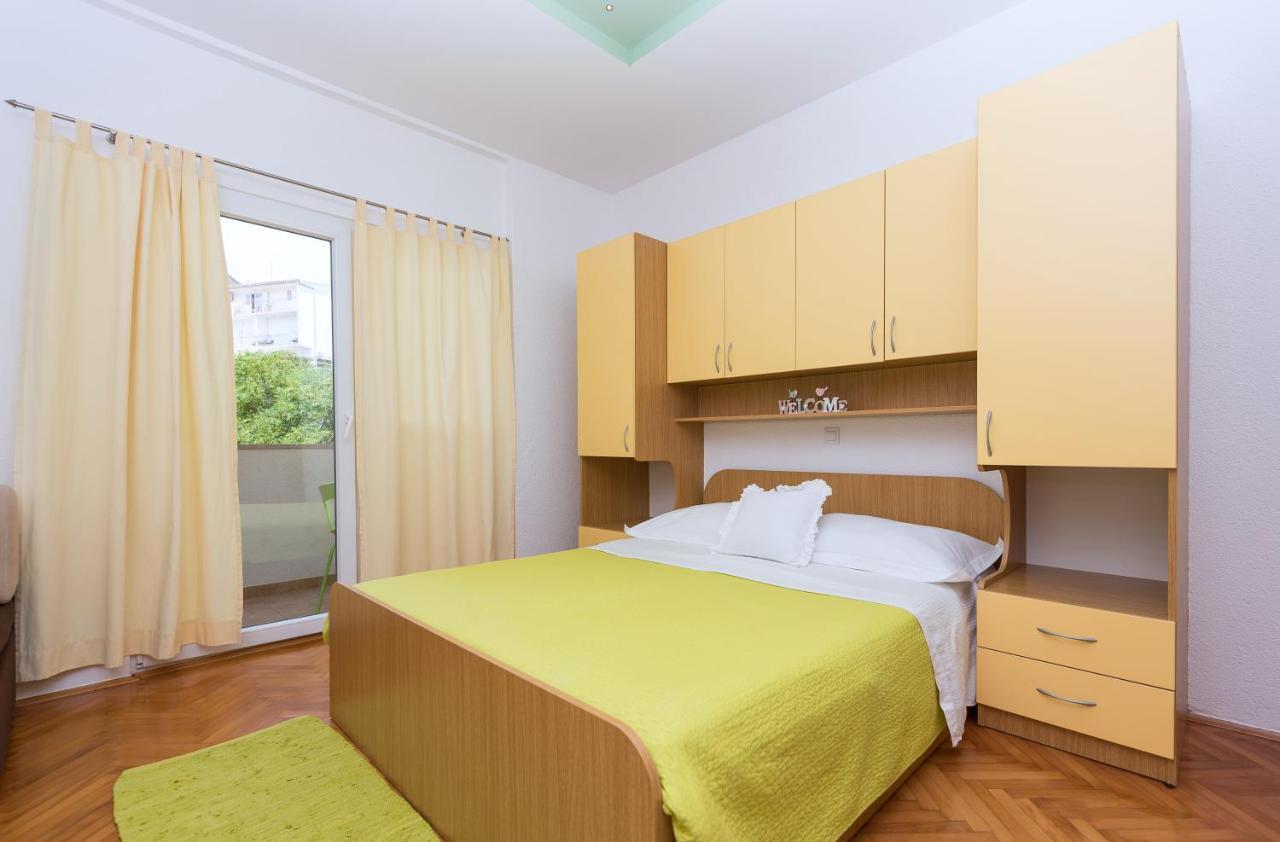 Apartments Villa Vujcic Makarska Exterior foto